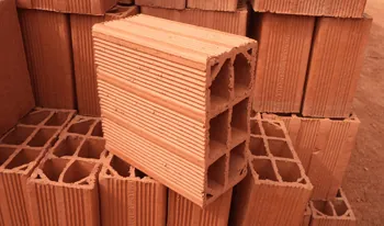 Blocos cerâmicos para construção