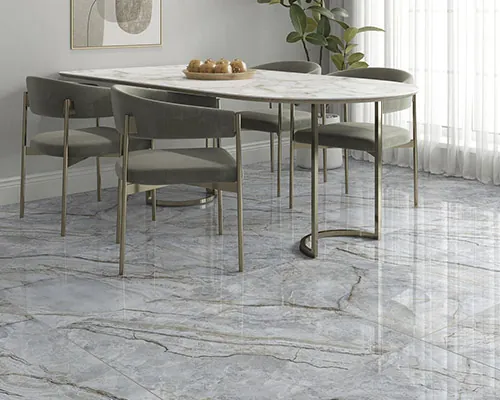 Sala de jantar com piso cerâmico polido